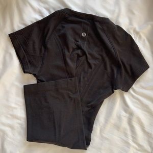 Fitted Lululemon Top